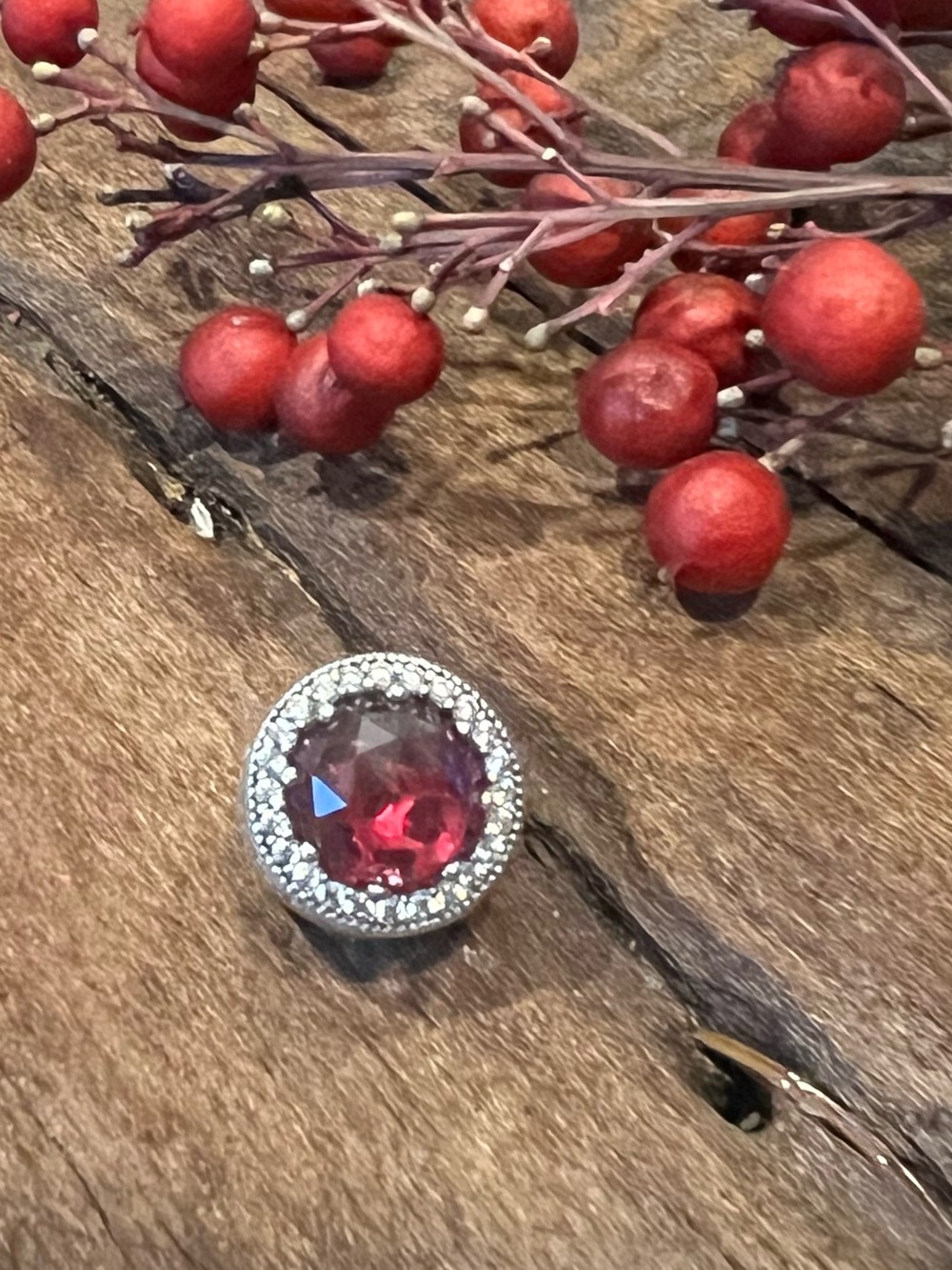 Authentic Pandora Radiant Hearts Charm Faceted Cerise Crystal And Zirconia